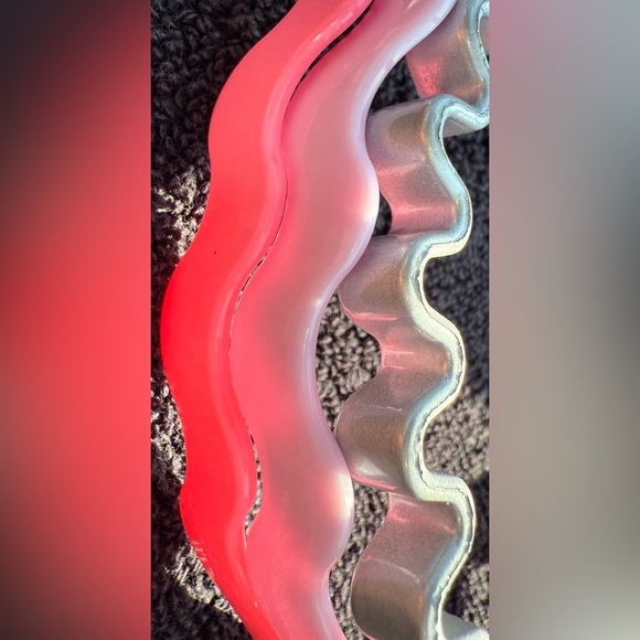 Claire’s Pink and Gray Wavy Headbands, Set of 3 - Picture 4 of 7